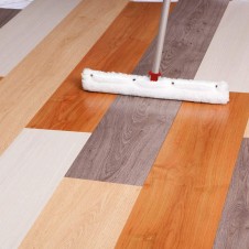 HG Laminate Cleaner P72, Cleans and Shines All Types of Laminate Floors, Gloss Flooring Cleanser & Shine Restorer, Safe for Regular Use – 1000ml